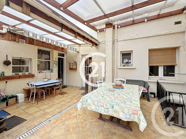 Maison à vendre  5 pièces - 185 m2 COGNAC - 16