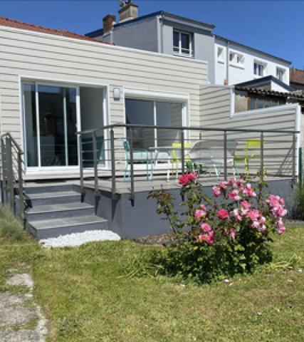 CHARMANTE MAISON DE VILLE AVEC JARDIN