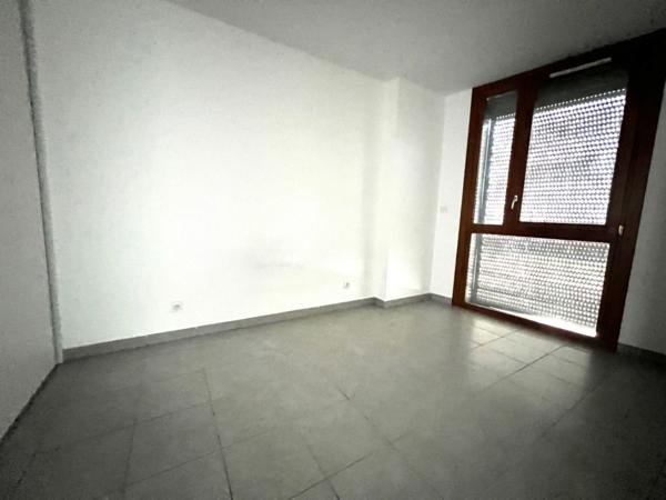 Appartement à vendre 3 pièces BEAUZELLE (31)