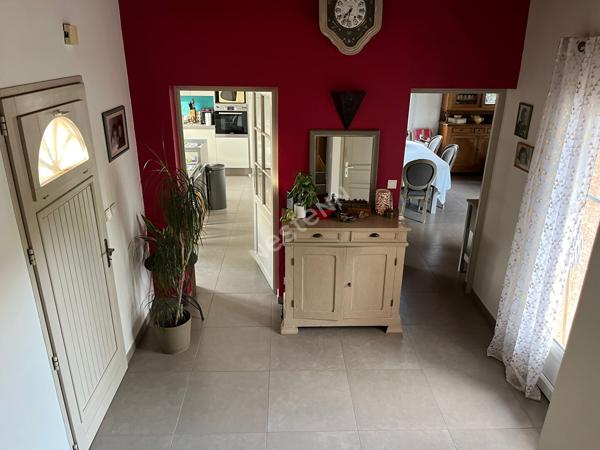 Exclusivité Nestenn! Belle maison  de 4 chambres, garage et terrain sur  SAINTE SIGOLENE