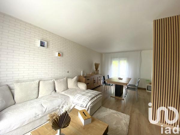 Maison traditionnelle 4 pièces de 80 m² à Val-de-Reuil (27100)