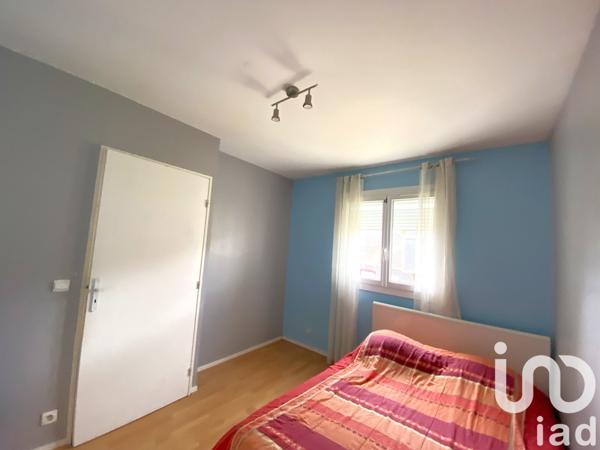 Maison traditionnelle 4 pièces de 80 m² à Val-de-Reuil (27100)