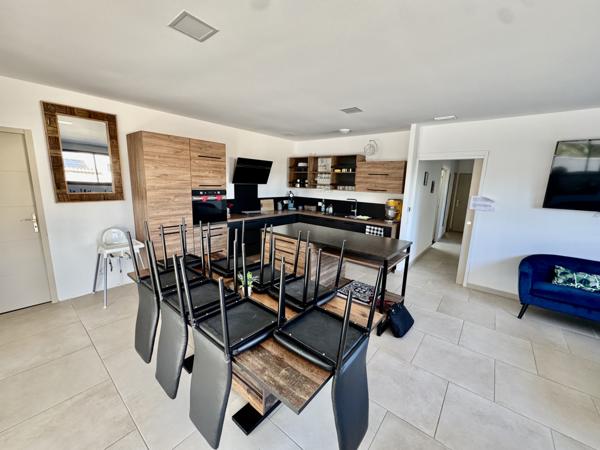 Villa 4 chambres Secteur Sainte Cécile les Vignes Sainte-Cécile-les-Vignes (84290)