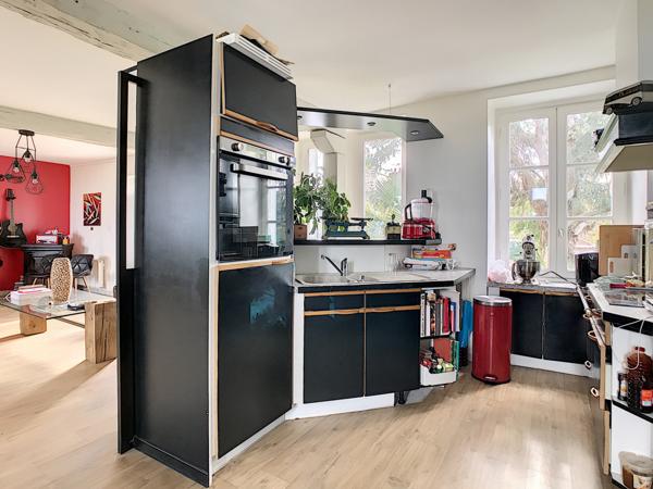 Maison pierres rénovée, avec très belle vue mer