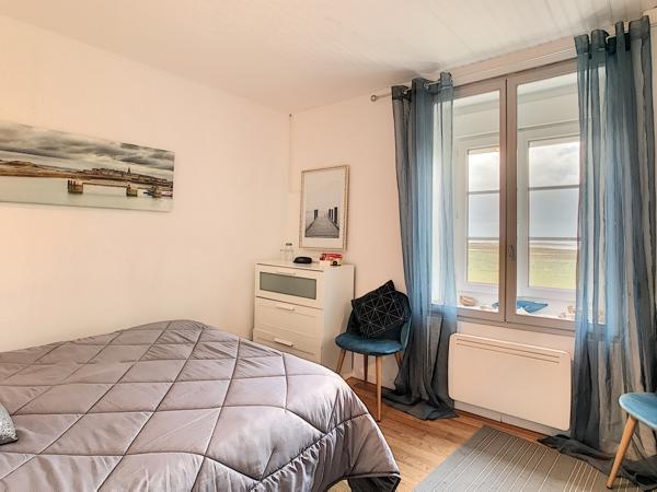 Maison pierres rénovée, avec très belle vue mer