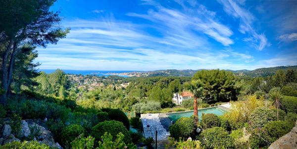 Maison avec vue mer à vendre SANARY SUR MER (83)