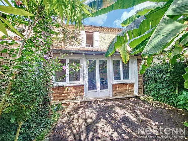 À Vendre Maison de ville en pierre rénovée de 63 m² avec terrasse à Condom