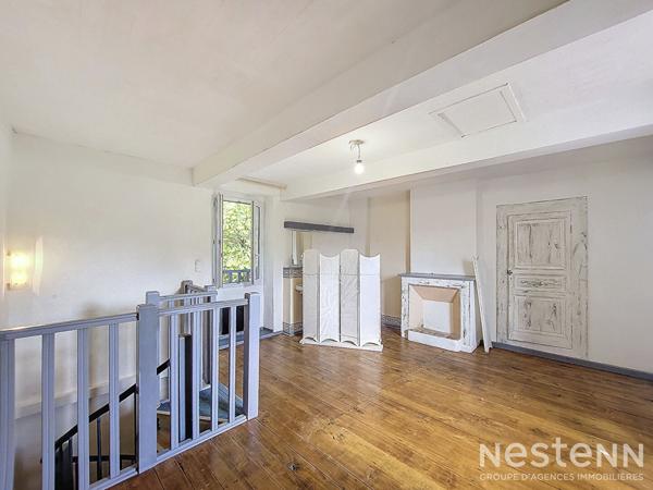 À Vendre Maison de ville en pierre rénovée de 63 m² avec terrasse à Condom