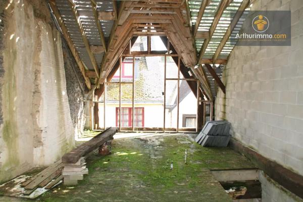 Vente                                                      Maison
                        
                     6 pièces                      151 m2                     à Josselin