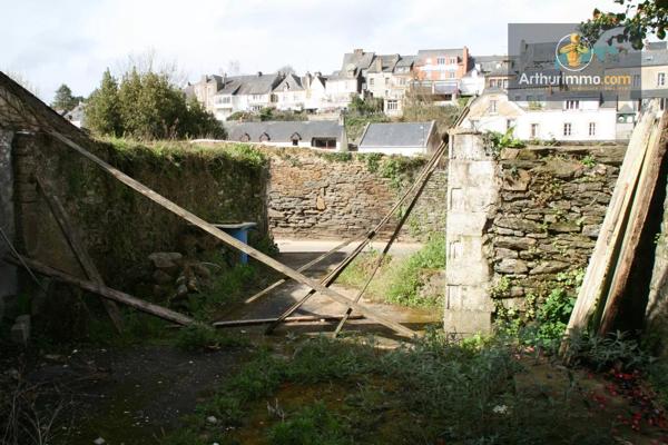 Vente                                                      Maison
                        
                     6 pièces                      151 m2                     à Josselin