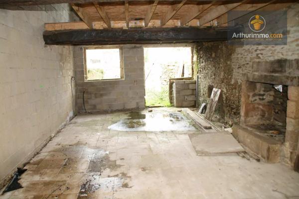 Vente                                                      Maison
                        
                     6 pièces                      151 m2                     à Josselin