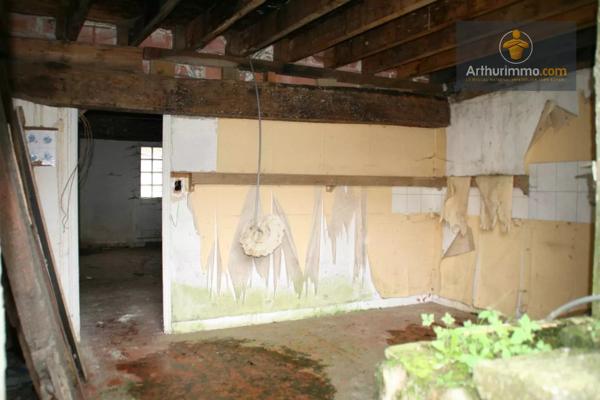 Vente                                                      Maison
                        
                     6 pièces                      151 m2                     à Josselin