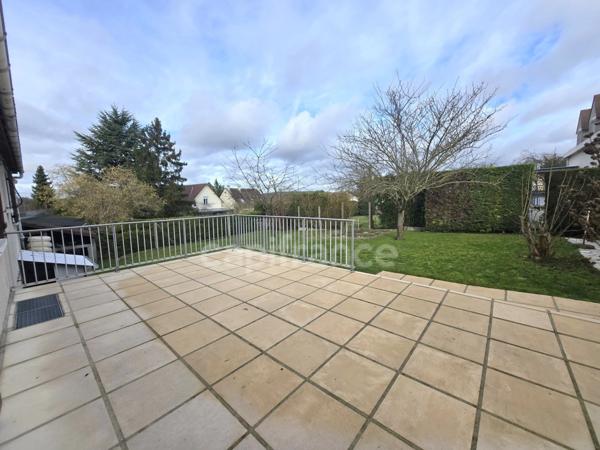 Dpt Val d'Oise (95), à vendre maison T7 au calme à MERIEL - 162 m2 habitable - Terrain 801 m2