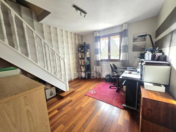 Dpt Val d'Oise (95), à vendre maison T7 au calme à MERIEL - 162 m2 habitable - Terrain 801 m2