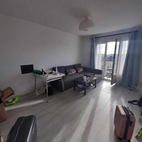 ROND POINT DE RENNES T2,  
Nantes 44000