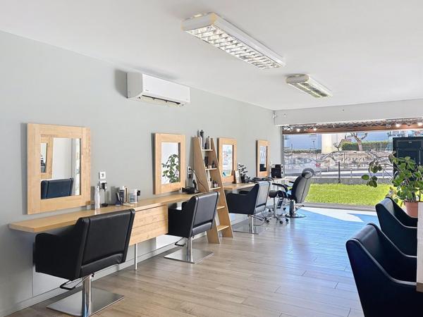 À VENDRE – Salon de coiffure clé en main – Emplacement stratégique à Eysines