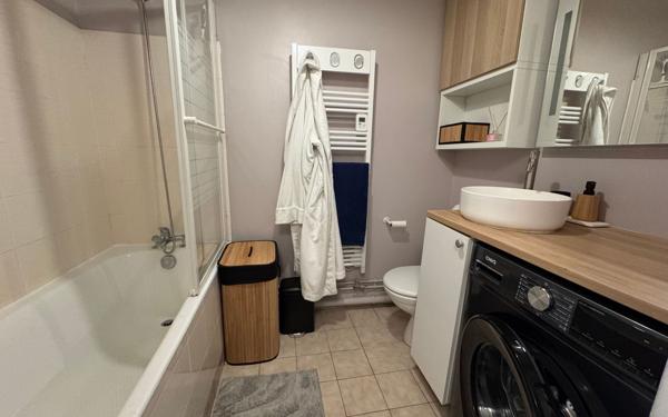 Appartement à louer    1 pièce •  Viroflay