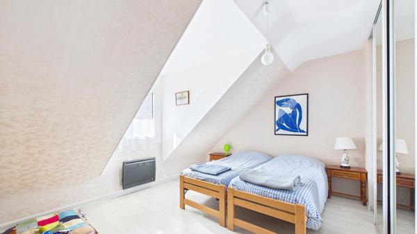 RARE TRESSERVE - Maison en hauteur avec vue lac