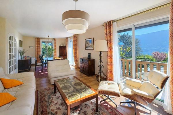 RARE TRESSERVE - Maison en hauteur avec vue lac