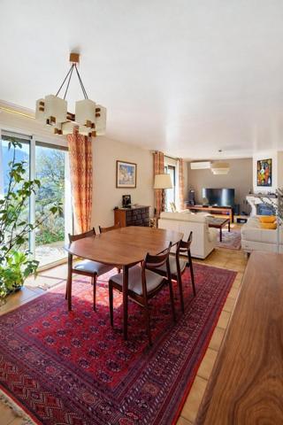 RARE TRESSERVE - Maison en hauteur avec vue lac