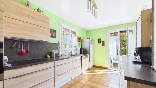 RARE TRESSERVE - Maison en hauteur avec vue lac
