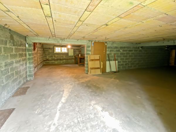 Maison Individuelle Vauréal village avec 4 chambres sus sol terrain de plus de 1200 m2.