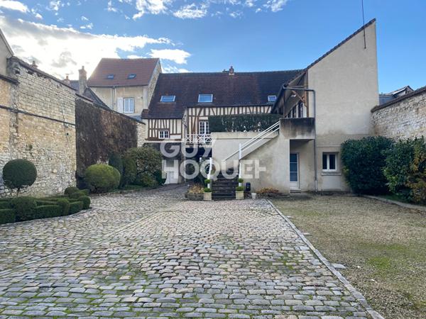 Ensemble Immobilier - Immeuble - COMPIEGNE centre ville