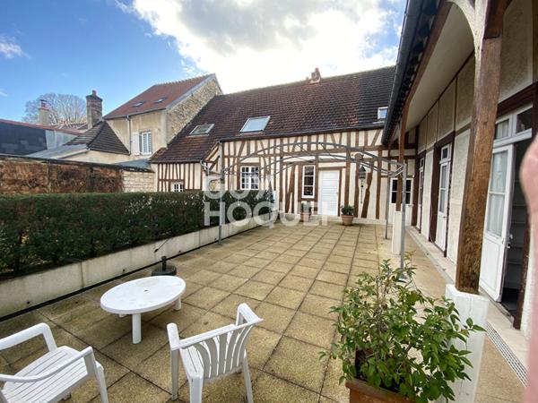 Ensemble Immobilier - Immeuble - COMPIEGNE centre ville