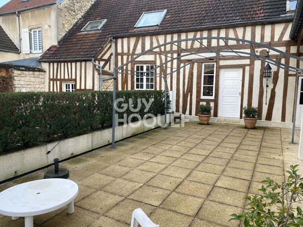 Ensemble Immobilier - Immeuble - COMPIEGNE centre ville