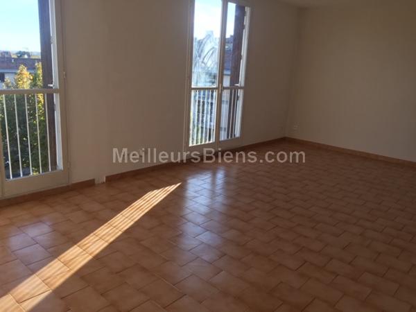 Appartement de type 5 à Salon de Pce