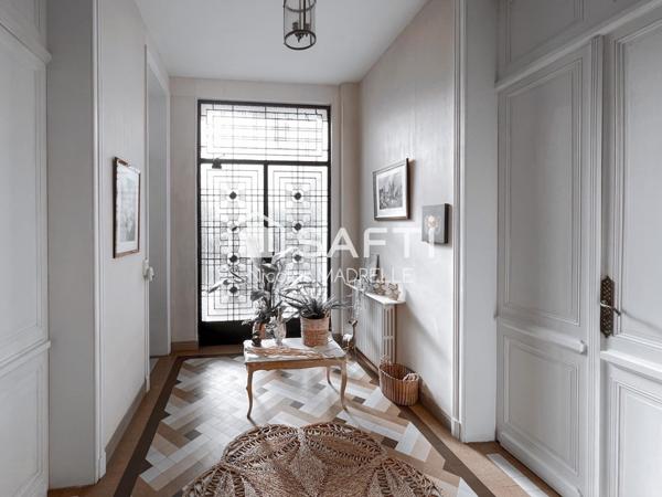 Hôtel particulier 600 m2, 12 pièces, 10 chambres