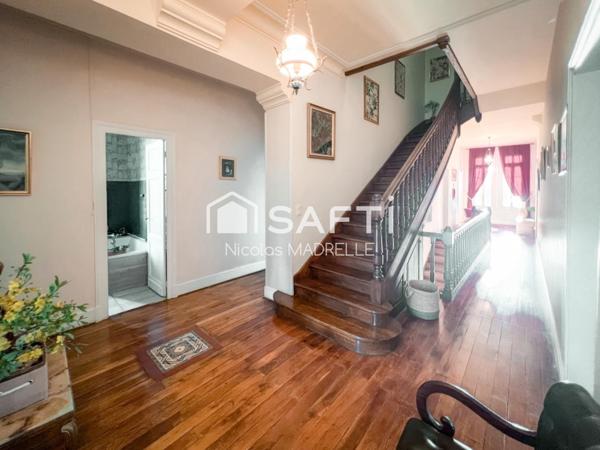 Hôtel particulier 600 m2, 12 pièces, 10 chambres