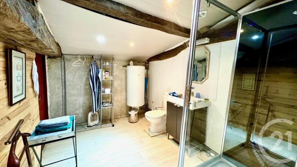 Maison à vendre  10 pièces - 253,87 m2 CHERAC - 17