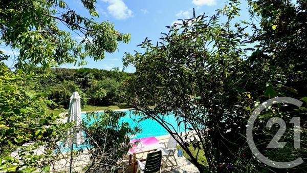 Maison à vendre  10 pièces - 253,87 m2 CHERAC - 17