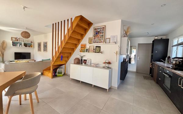 Appartement à vendre    3 pièces • 77,38 m2 Vauvert