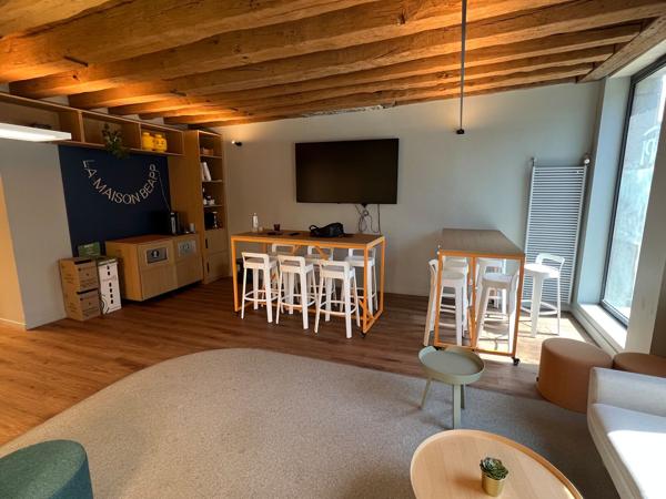 Bureaux à louer ou à vendre Nantes centre surface rénovée en 2023