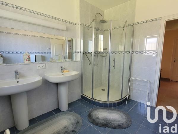 Maison à vendre 6 pièces 250 m² Mornac
