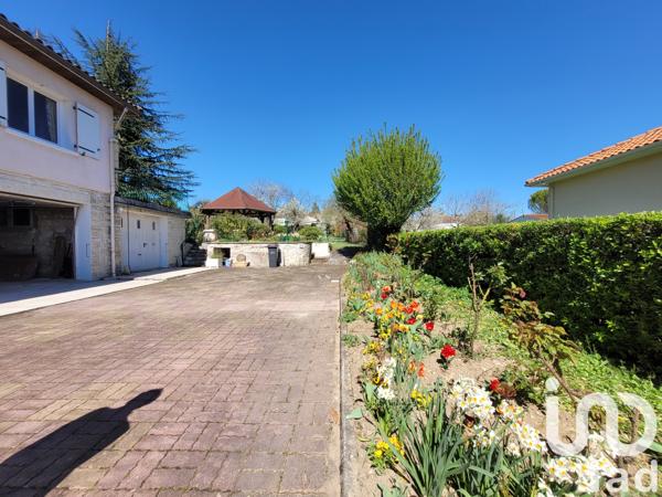 Maison à vendre 6 pièces 250 m² Mornac