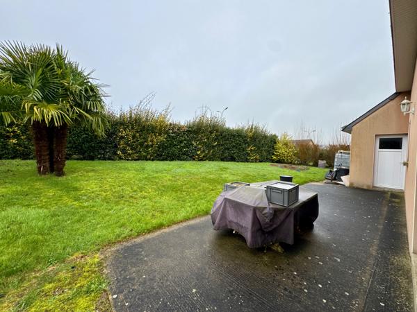 Pavillon 4 chambres + bureau sur terrain de 504m2