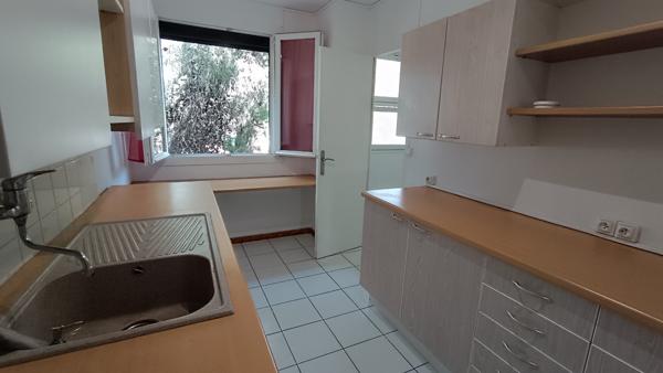 A VENDRE - APPARTEMENT T3 - TERRASSE - GARAGE - CAVE - PARKING - VUE SUR LE CANIGOU - 66000 PERPIGNAN