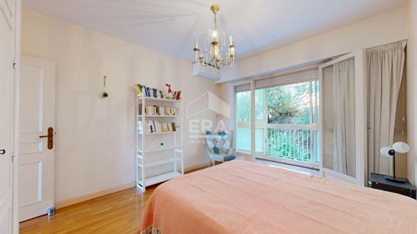 NICE - NORD / CESSOLE : GRAND 4 PIÈCES TRAVERSANT AVEC TERRASSE, GARAGE