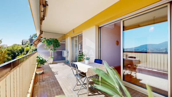 NICE - NORD / CESSOLE : GRAND 4 PIÈCES TRAVERSANT AVEC TERRASSE, GARAGE