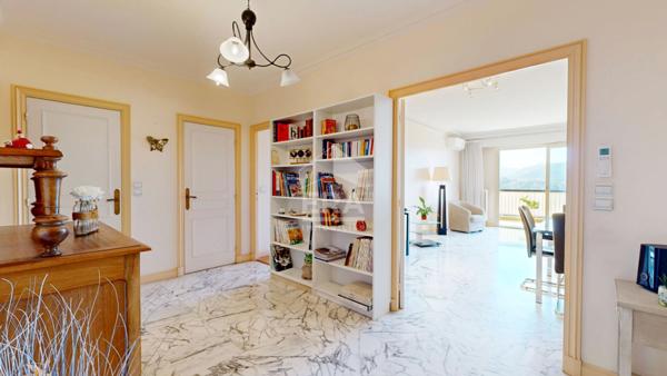 NICE - NORD / CESSOLE : GRAND 4 PIÈCES TRAVERSANT AVEC TERRASSE, GARAGE