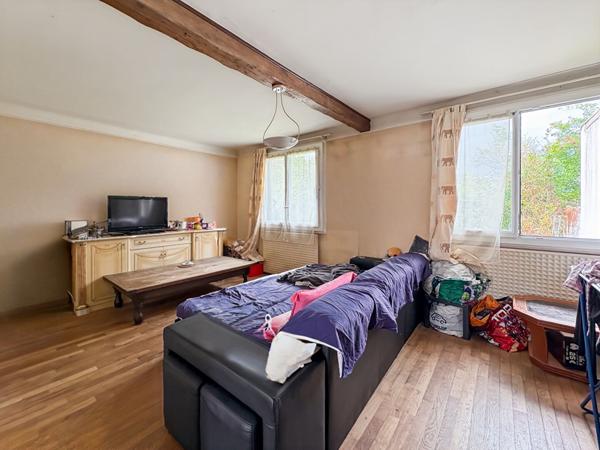Maison à Etrechy avec sous-sol total et possibilité 2/3 chambres