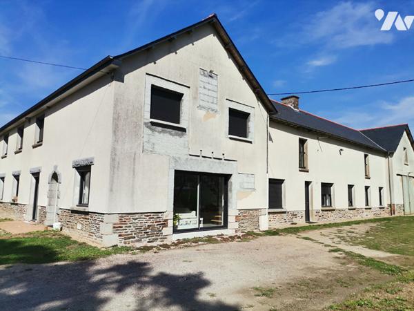 MONTAUBAN DE BRETAGNE - Grande longère rénovée + 2e maison et dépendances