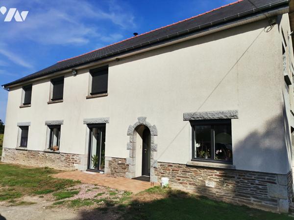 MONTAUBAN DE BRETAGNE - Grande longère rénovée + 2e maison et dépendances