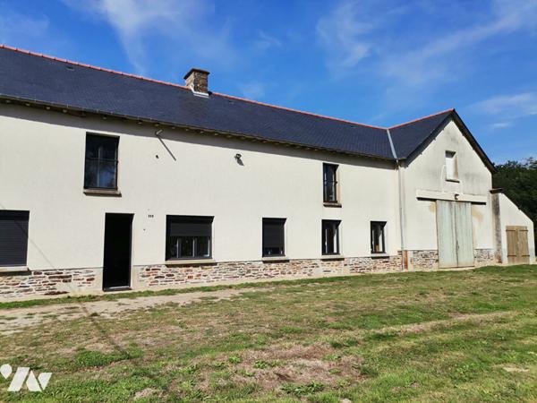 MONTAUBAN DE BRETAGNE - Grande longère rénovée + 2e maison et dépendances