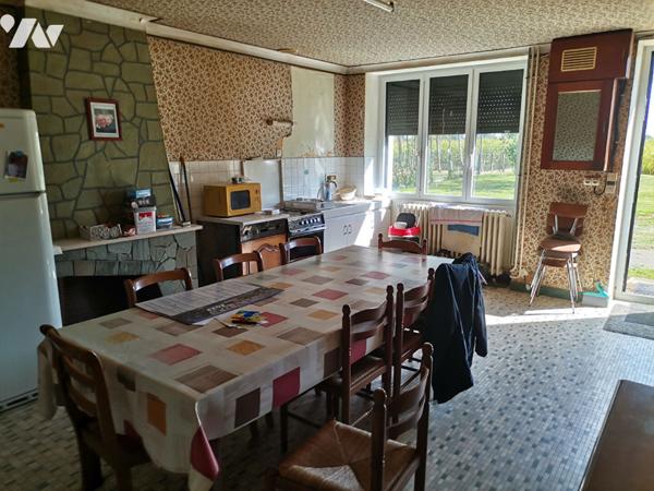 MONTAUBAN DE BRETAGNE - Grande longère rénovée + 2e maison et dépendances