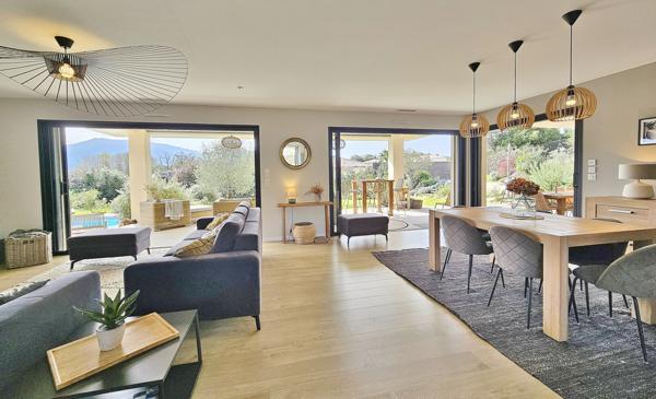 BASTELICACCIA Superbe villa F5 avec piscine Bastelicaccia (20129)