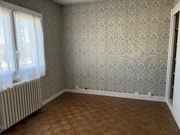 Maison familiale avec cinq chambres